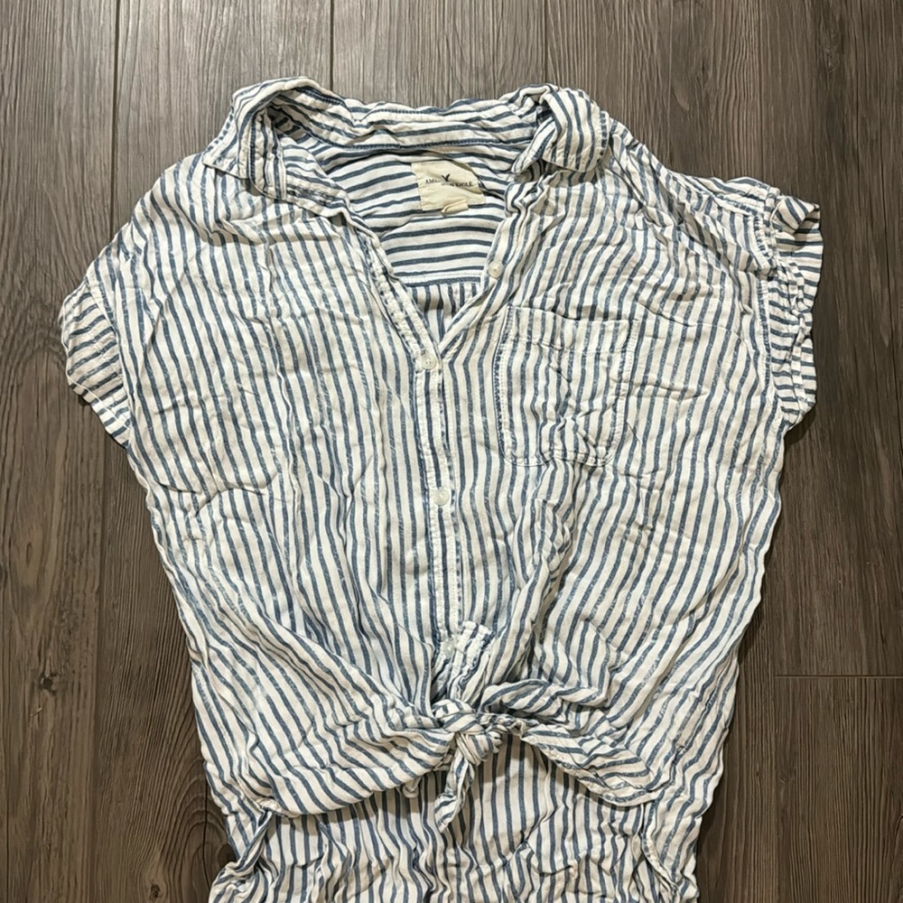 American Eagle striped button up t-shirt S